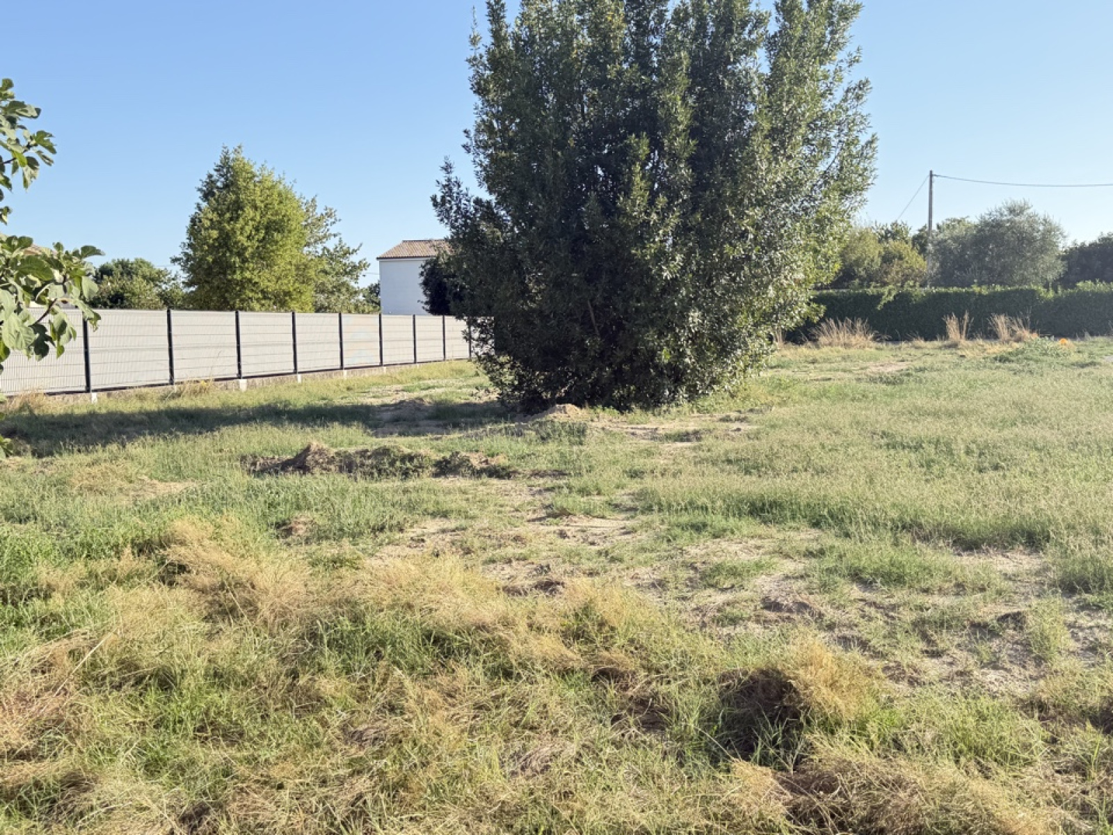terrain à bâtir – 400 m² viabilisé · à Vernet · 75 000 €